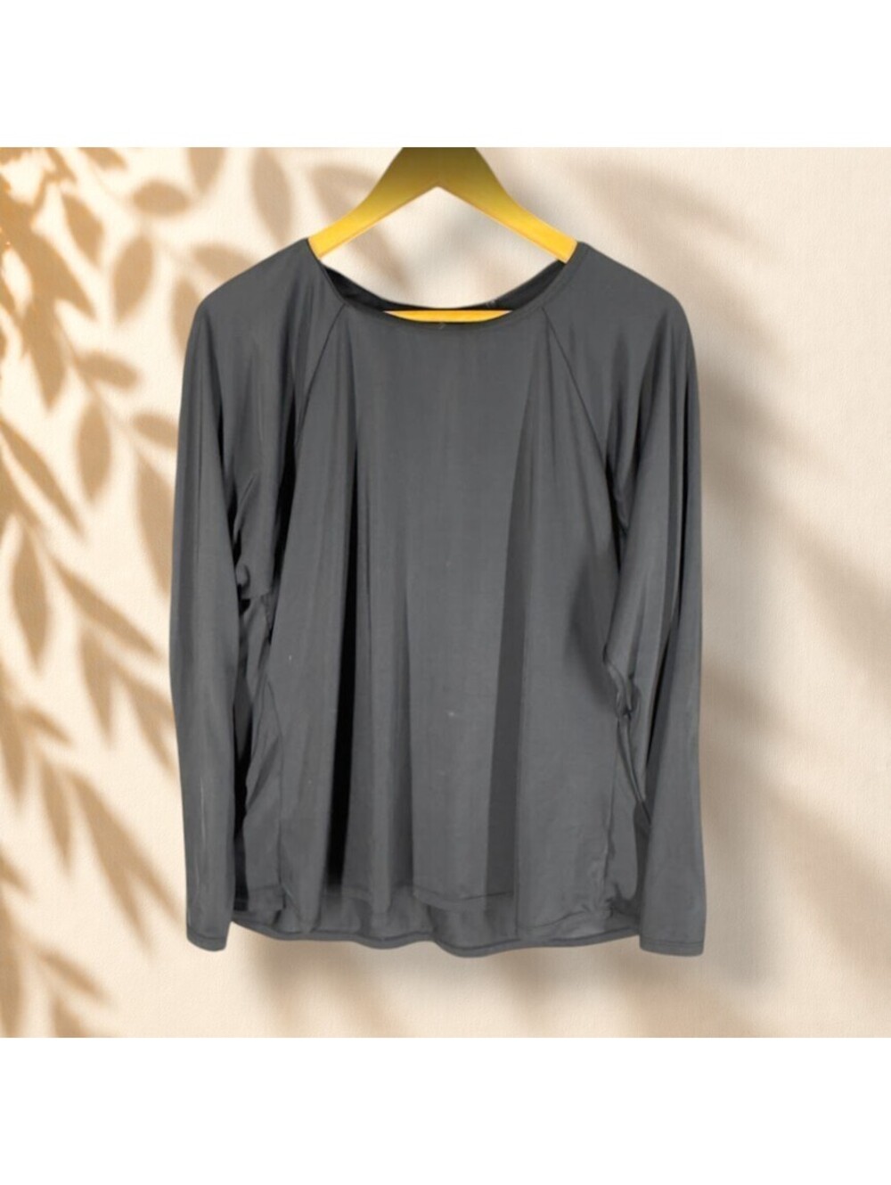Unbranded Activewear T-Shirt Women M Medium Black Long Sleeve Stretch Running